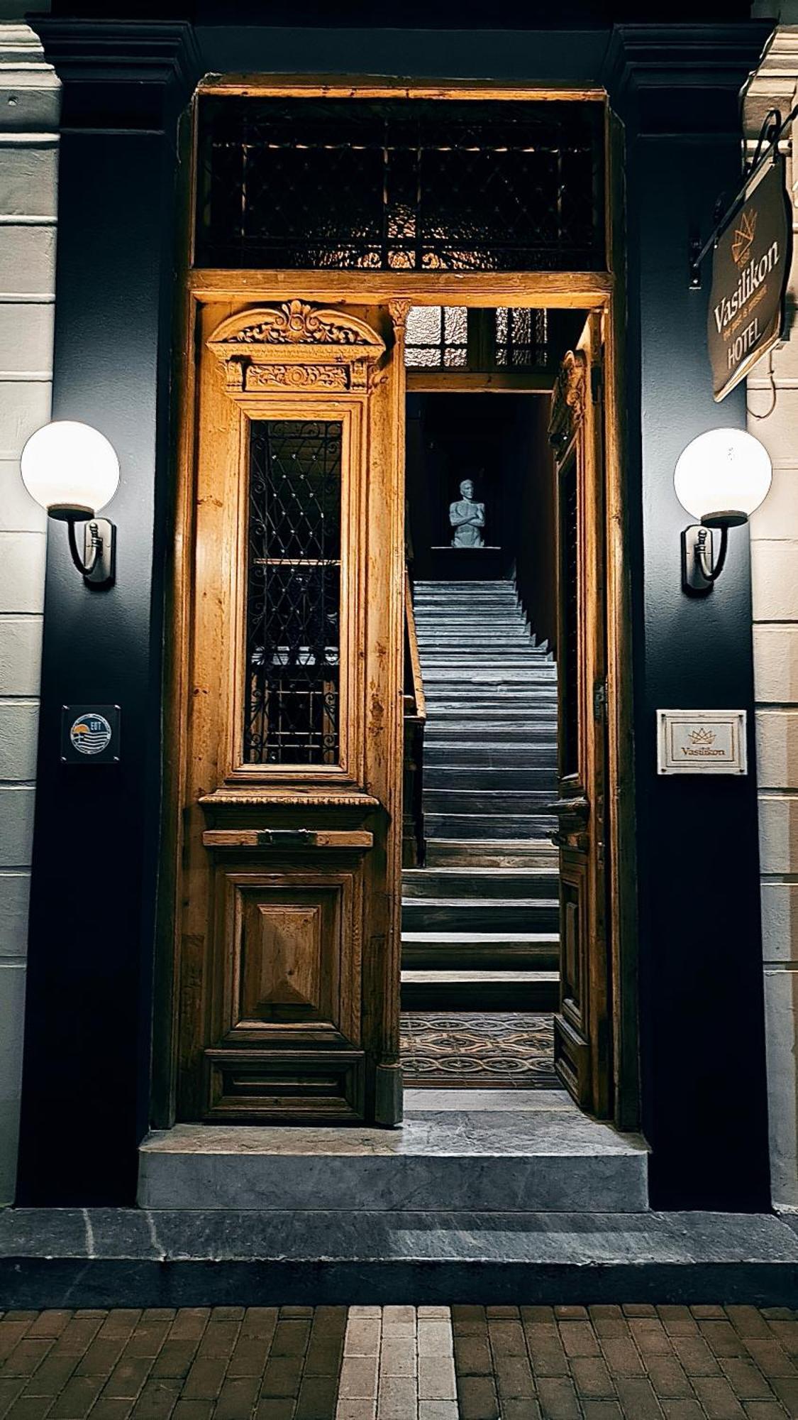 Vasilikon Hotel 1888 The Past Is Present Historical Preservation Monument Kalamata Dış mekan fotoğraf